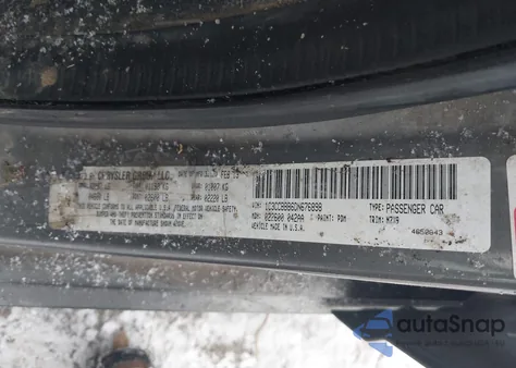 2013 Chrysler 200 Touring z USA, uszkodzony, nr VIN 1C3CCBBB6DN676898